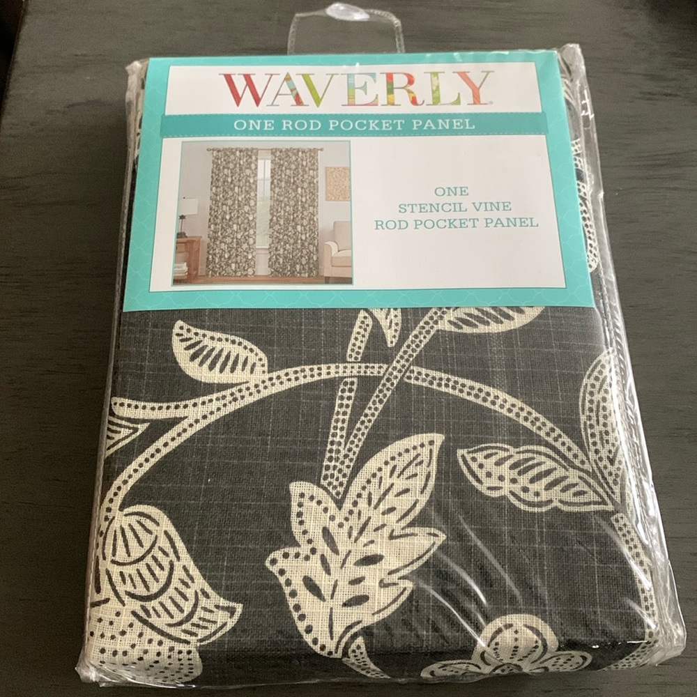 NWT WAVERLY  2 stencil vine rod pocket panels in Black 52x63”